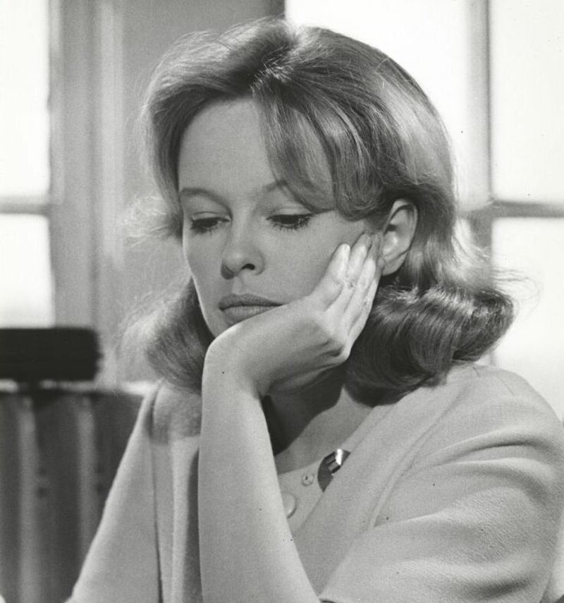 Sandy Dennis - Who's Afraid of Virginia Woolf? (1966)