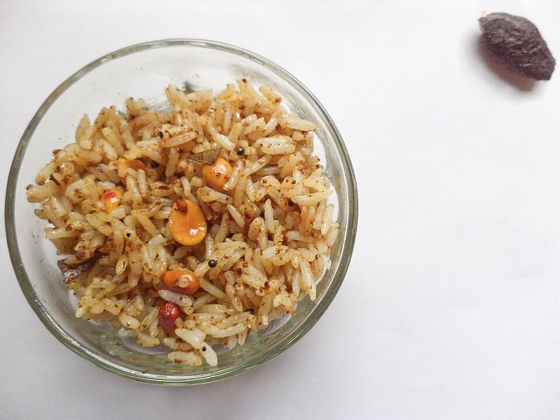 Tamarind Rice (Puliyodarai)