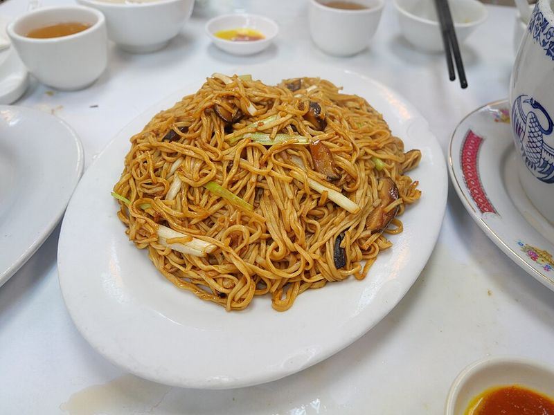 Yi Mein (E-Fu Noodles)