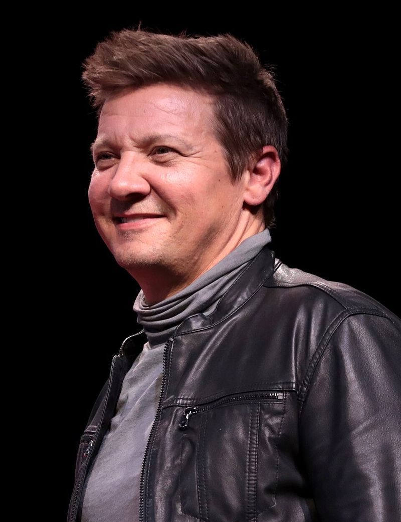 Jeremy Renner – Singer-Songwriter and Guitarist