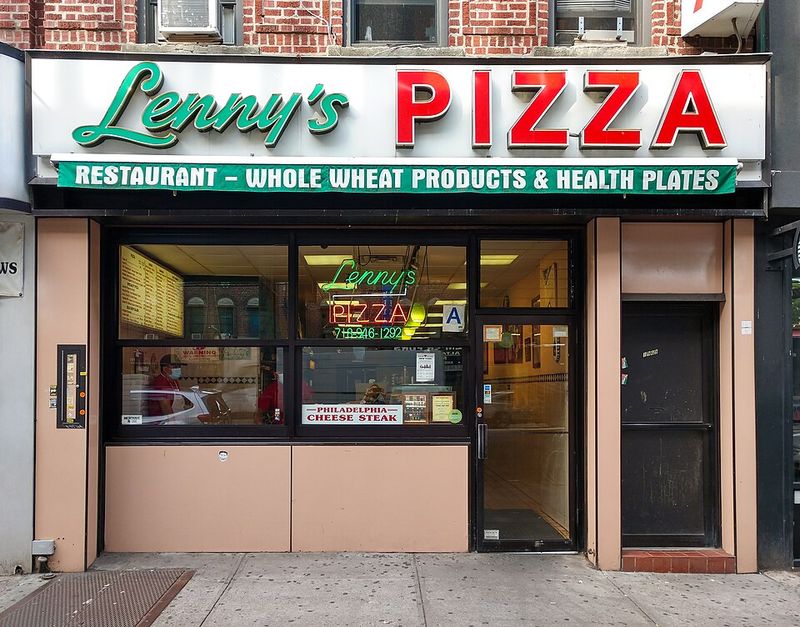 Lenny's Pizza (Saturday Night Fever)