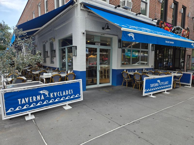 New York: Taverna Kyclades