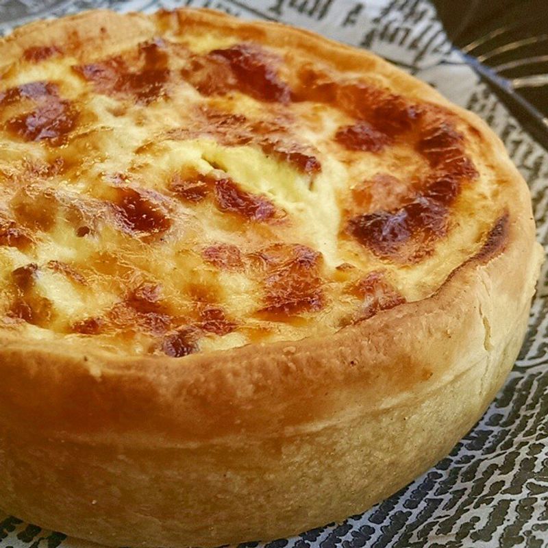 Ham and Cheese Impossible Quiche