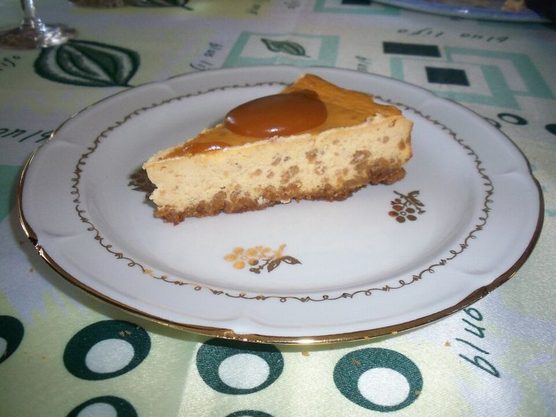 Dulce de Leche Caramel Cheesecake