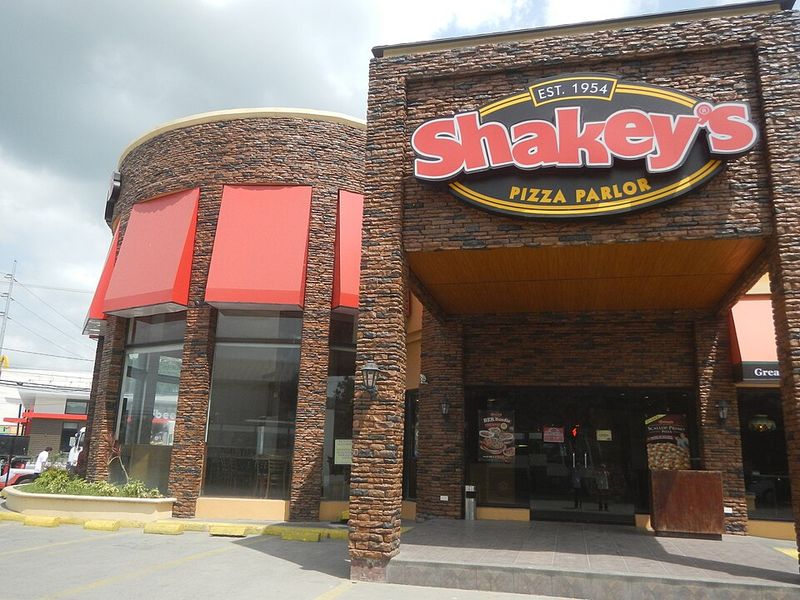 Shakey's Pizza Parlor
