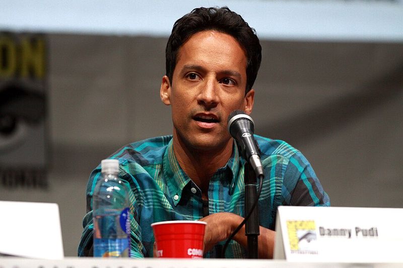 Community - Desperate Housewife