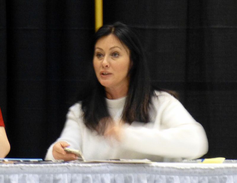 Shannen Doherty (Charmed)