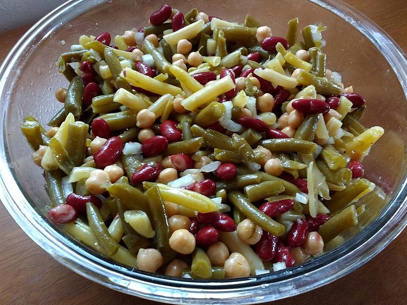 Mediterranean Chickpea Pasta Salad