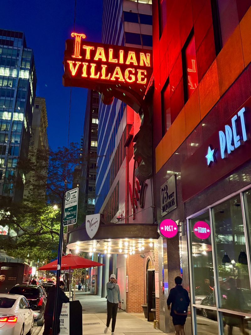Italian Village (Chicago, Illinois)