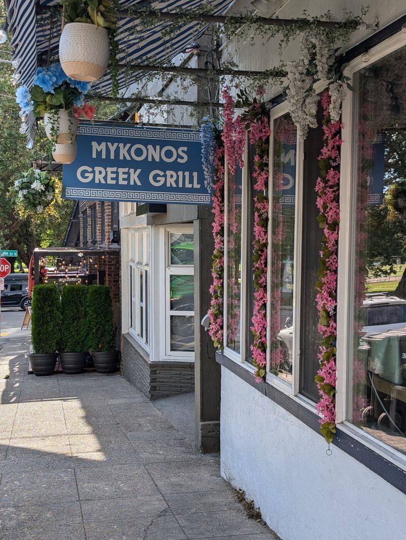 Washington: Mykonos Greek Grill