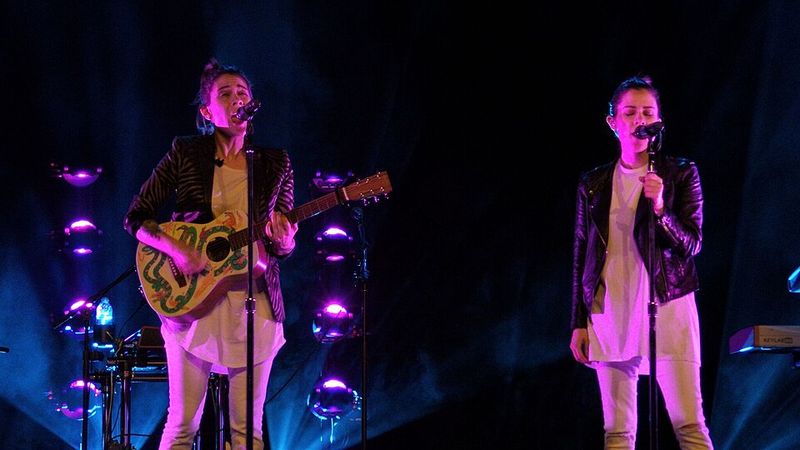 Tegan and Sara: Twin Indie Pop Powerhouses
