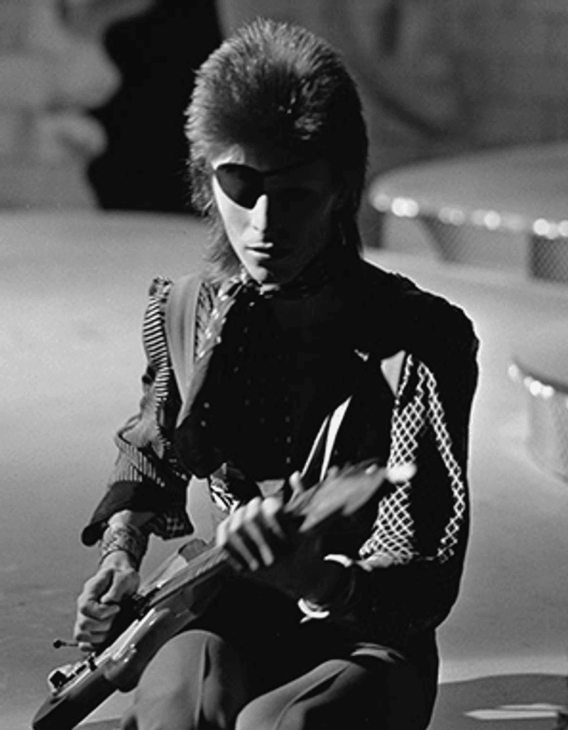 Suffragette City (1972)