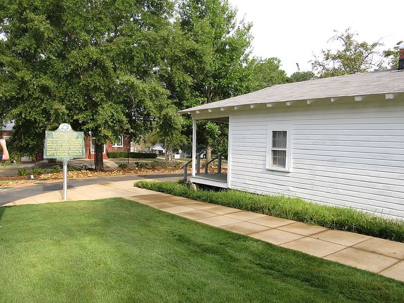 Born In Tupelo, Mississippi