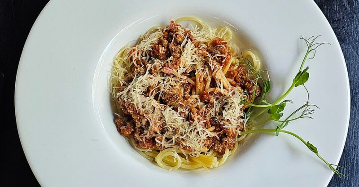 15 Simple Side Dishes To Serve Alongside Pasta Night