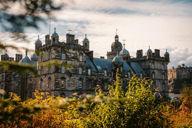 Days 1-3: Dive Into Edinburgh's Historic Heart