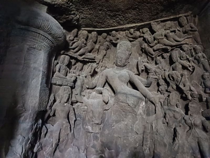 Elephanta Caves (Mumbai, India)