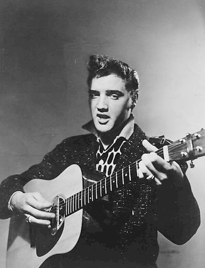 Can't Help Falling in Love (Elvis Presley, 1961)