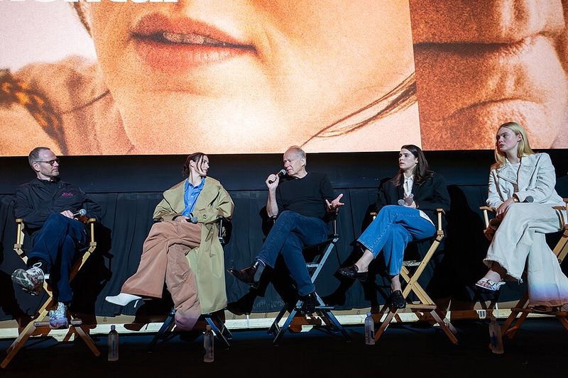 Sentimental Value (2025) — 19 Minutes