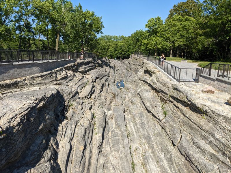 Glacial Grooves State Memorial