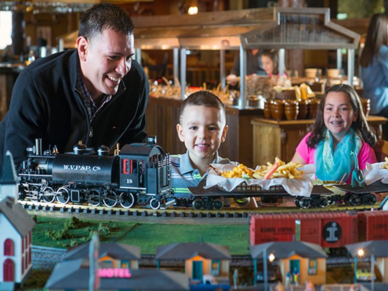 Buffalo Phil's Pizza & Grille