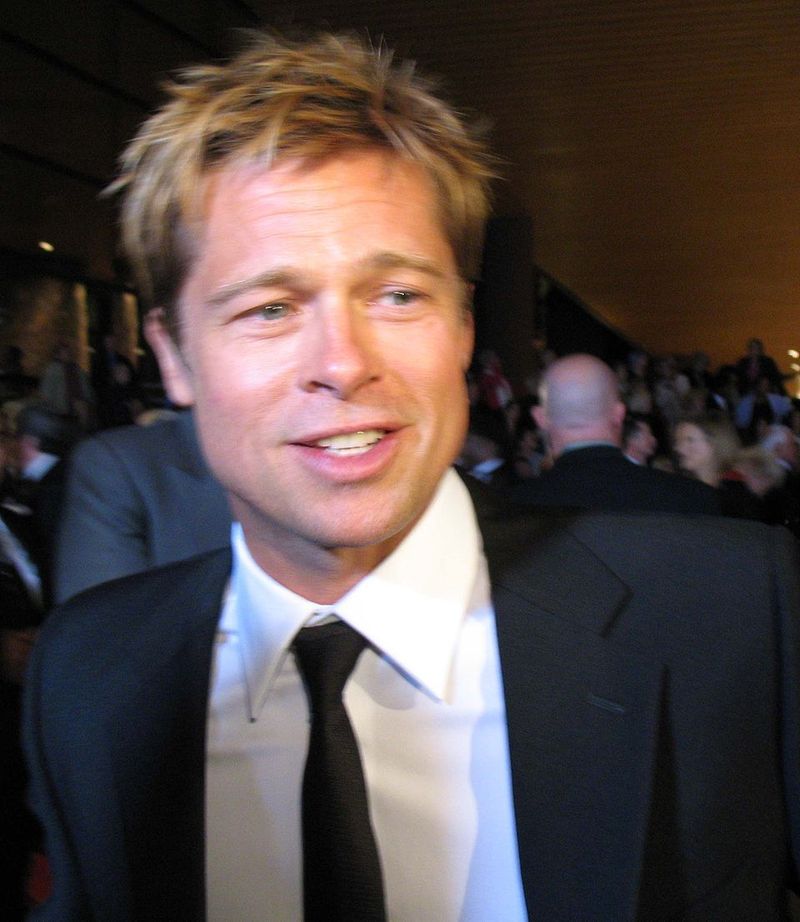 Brad Pitt Drove Exotic Dancers In A Limo