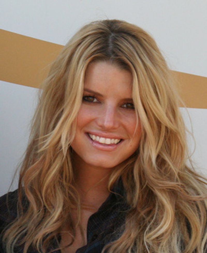 Jessica Simpson: The Multi-Allergy Maven