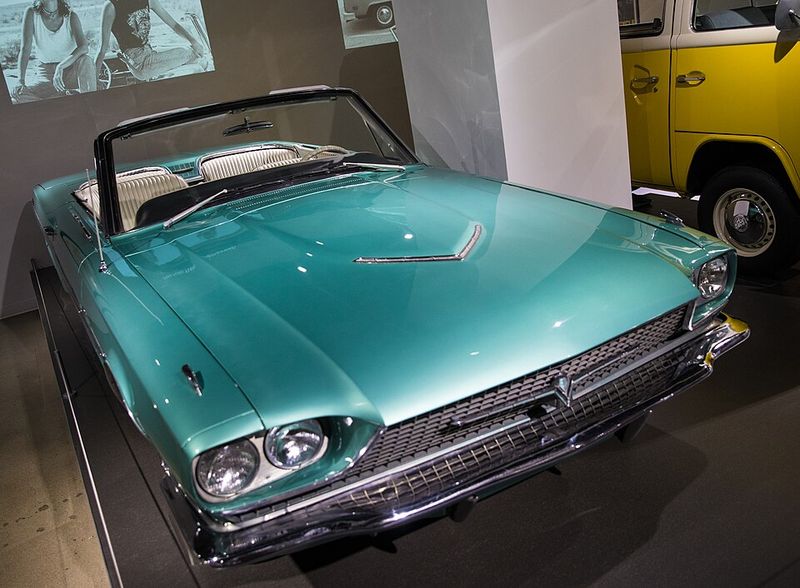 Thelma and Louise (1991)