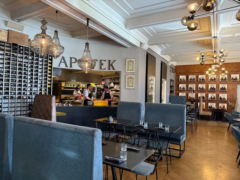 Apótek Kitchen + Bar