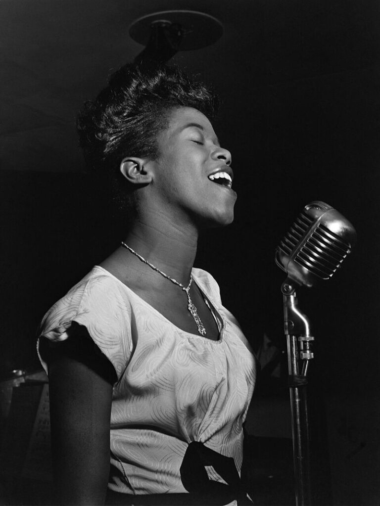 25 Influential Black Women Singers Who Shaped The 1960s And 1970s Sound