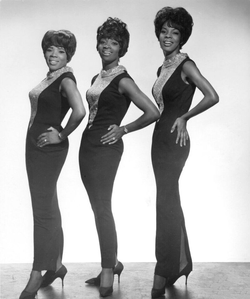 Heat Wave — Martha and the Vandellas (1963)