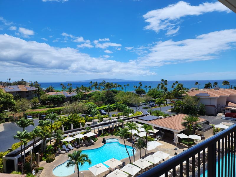 Places To Stay: Maui Coast Hotel