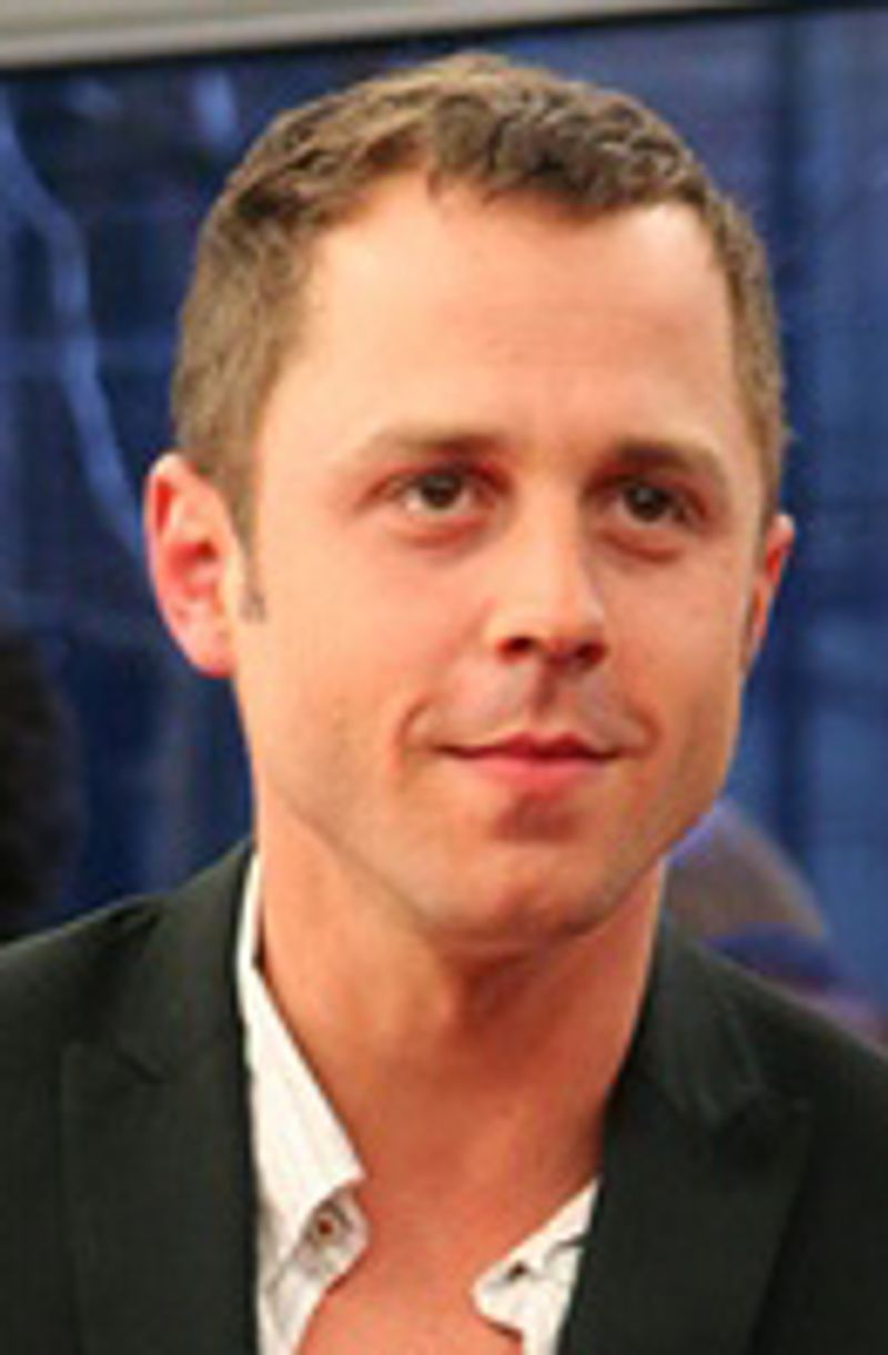 Medic Irwin Wade (Giovanni Ribisi)