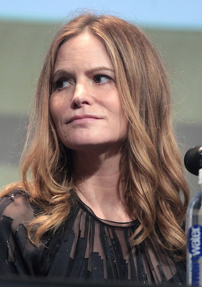 Jennifer Jason Leigh – So Close Yet So Far from Graduation