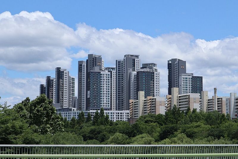 Visit Entertainment Company Headquarters