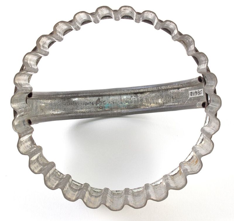 Twisting A Cutter And Sealing The Edges