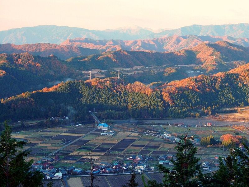 Venture Beyond Tokyo's Tourist Bubble