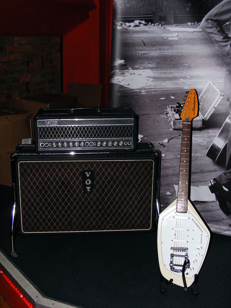 Joy Division - Decades (Closer)