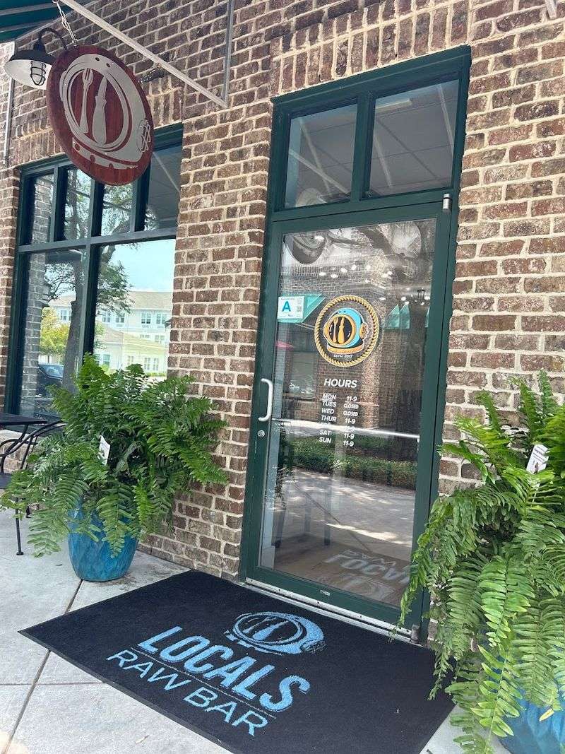 Locals Raw Bar (Beaufort, SC)