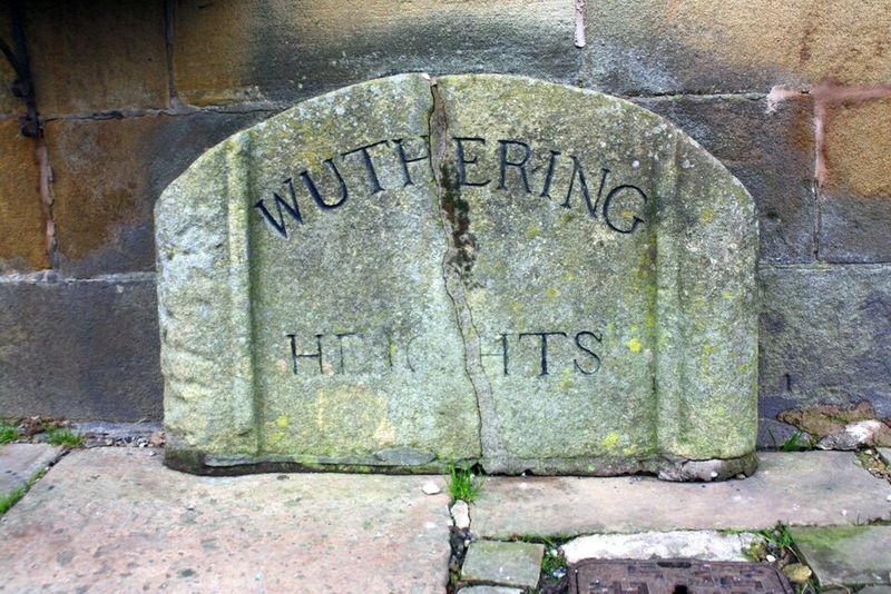 Expect Dialect And Class Cues