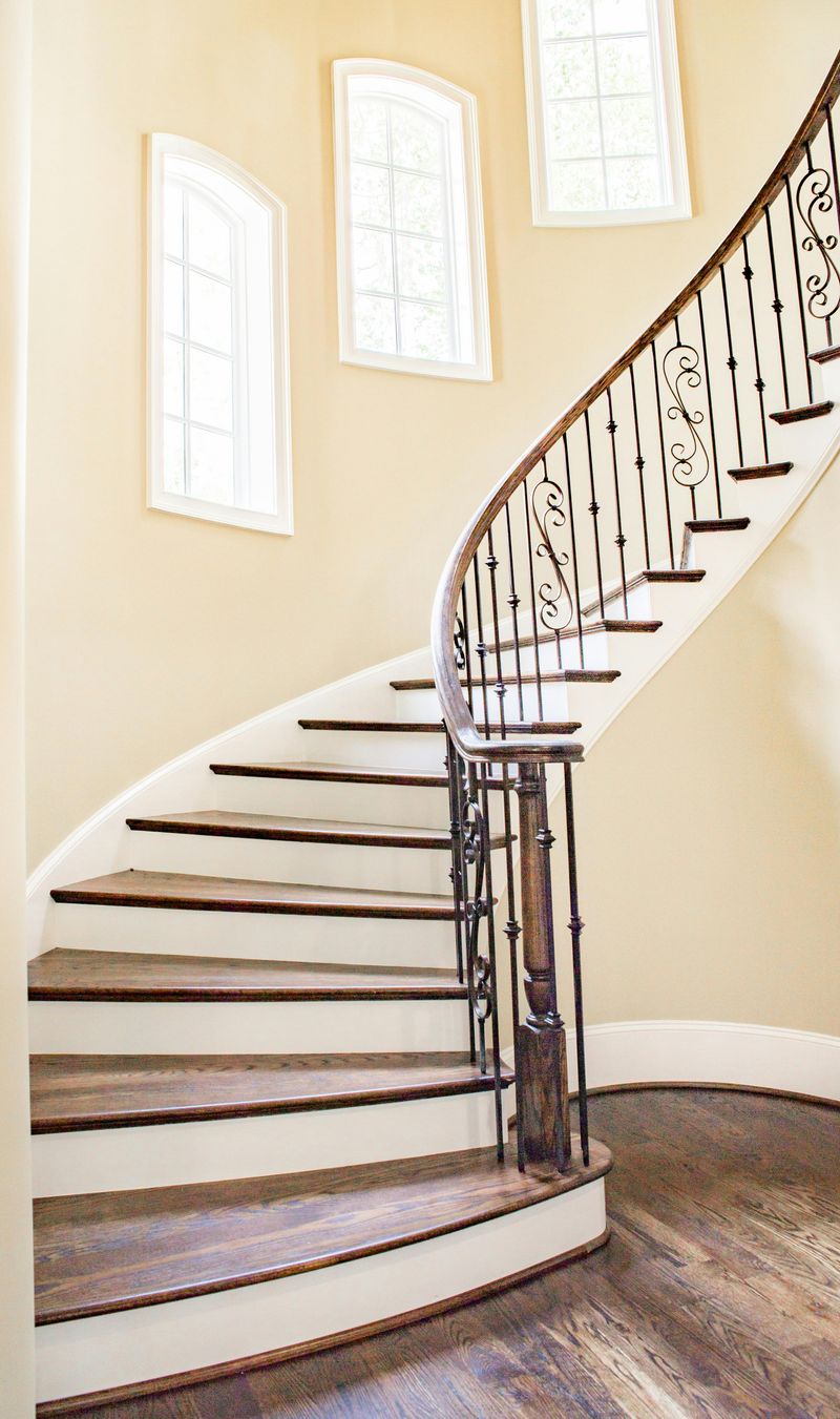 Hiring a Staircase Assistant