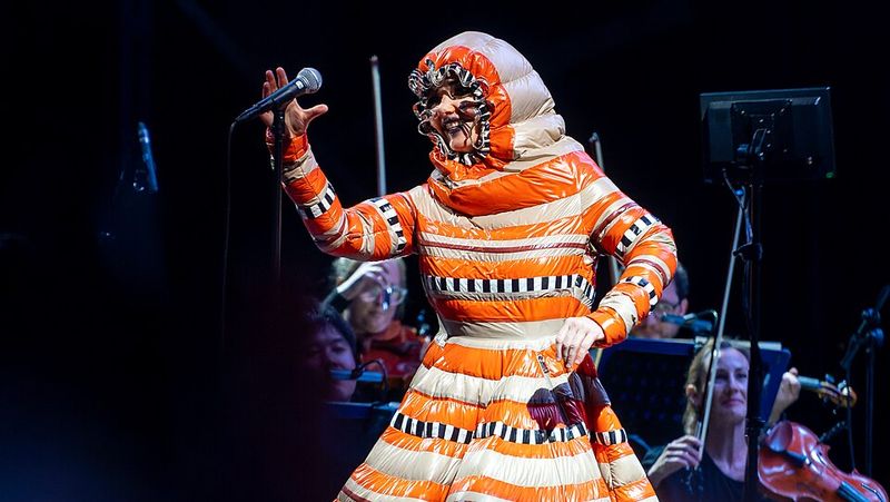 Björk — Björk Guðmundsdóttir
