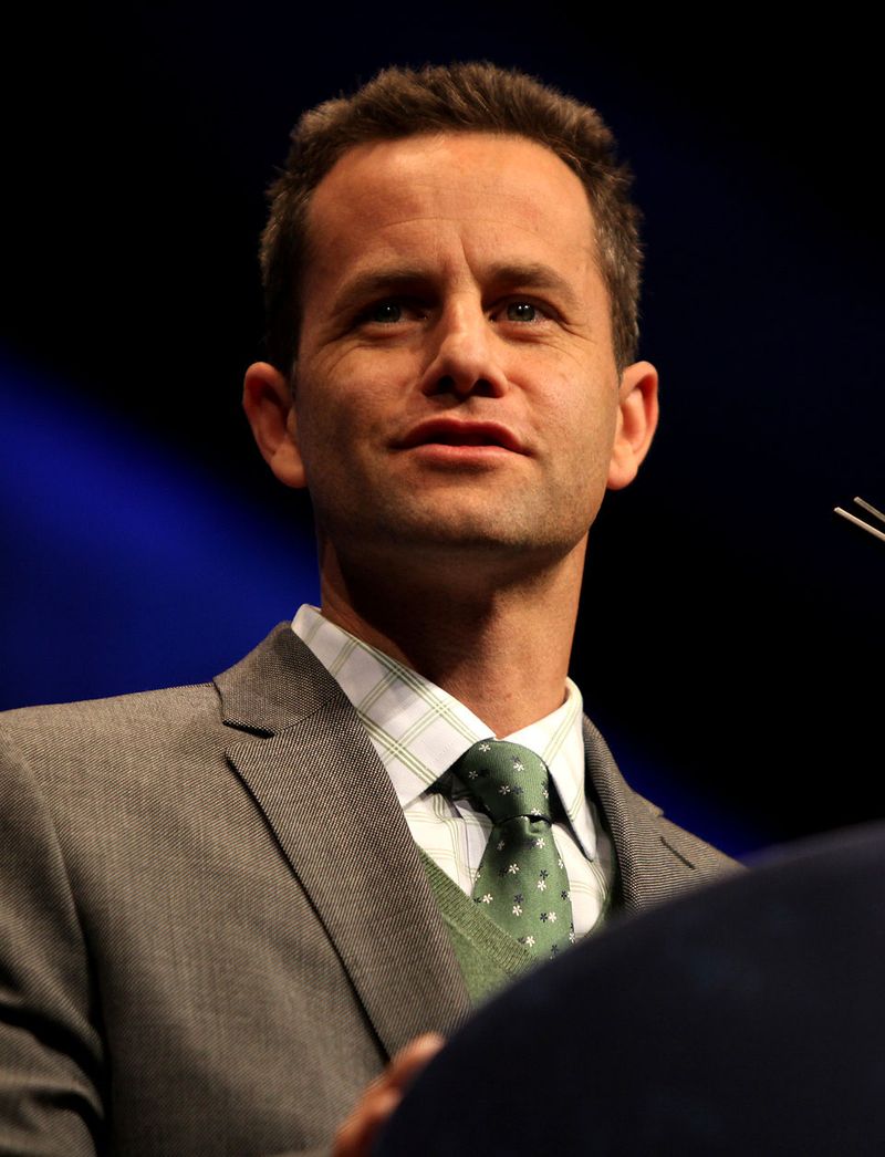 Kirk Cameron Brings His Wife To The Set Of Fireproof