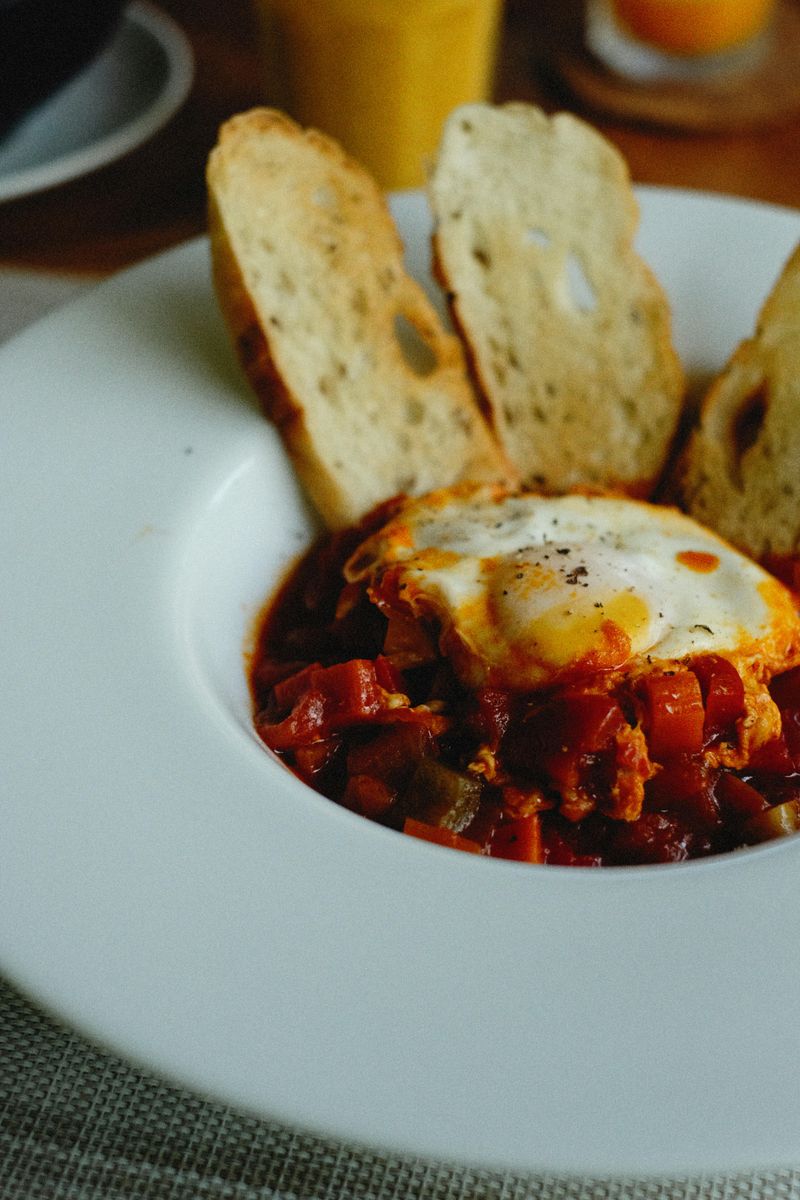 Sopa Castellana con Huevo Pochado