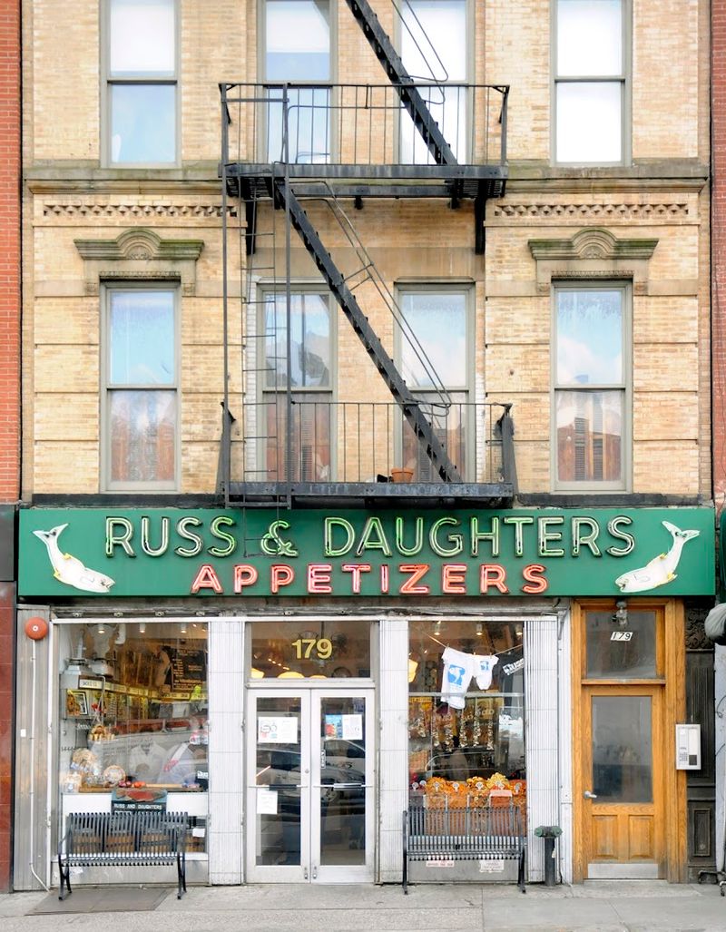Russ and Daughters Cafe