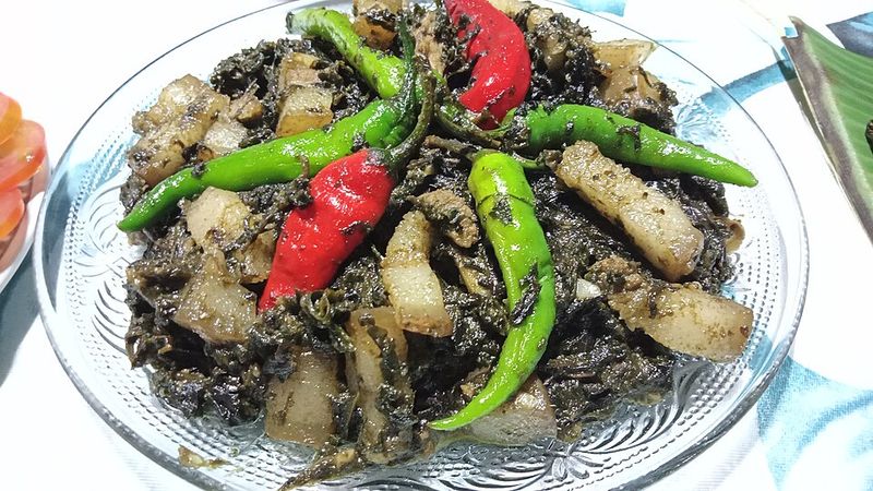 Laing (Taro Leaves in Coconut Milk)
