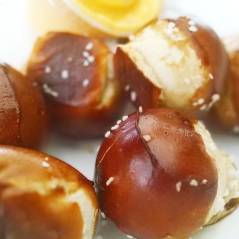 Pretzel Bites with Cheese Dip
