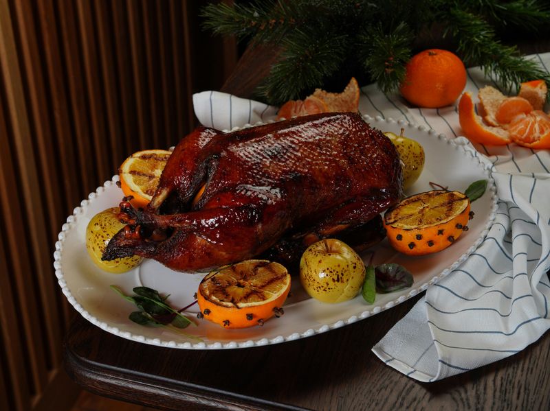 Roast Duckling with Applesauce