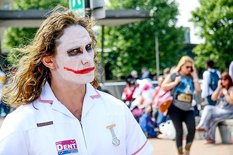 The Dark Knight's Joker Has No Mirror Scenes