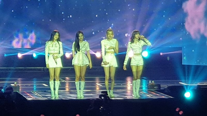 Lovesick Girls (2020)