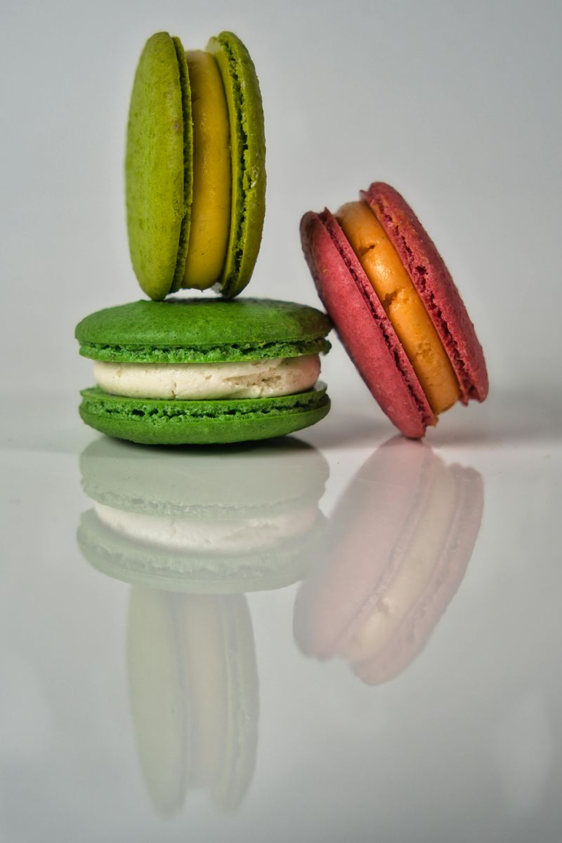 Green Macarons with Vanilla Filling